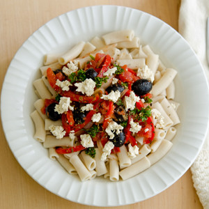 Red Pepper Onion Olive Pasta Recipe