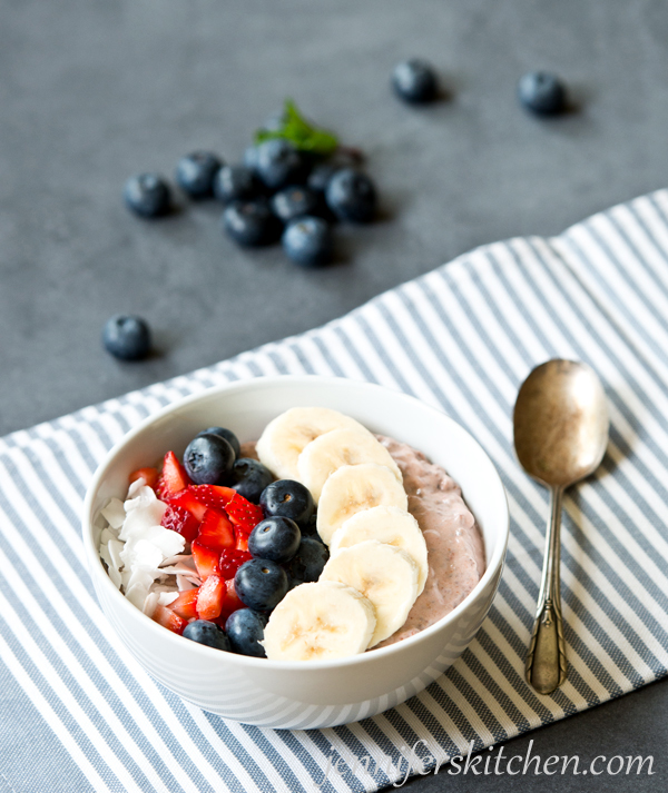 Berry Chia Breakfast Bowl