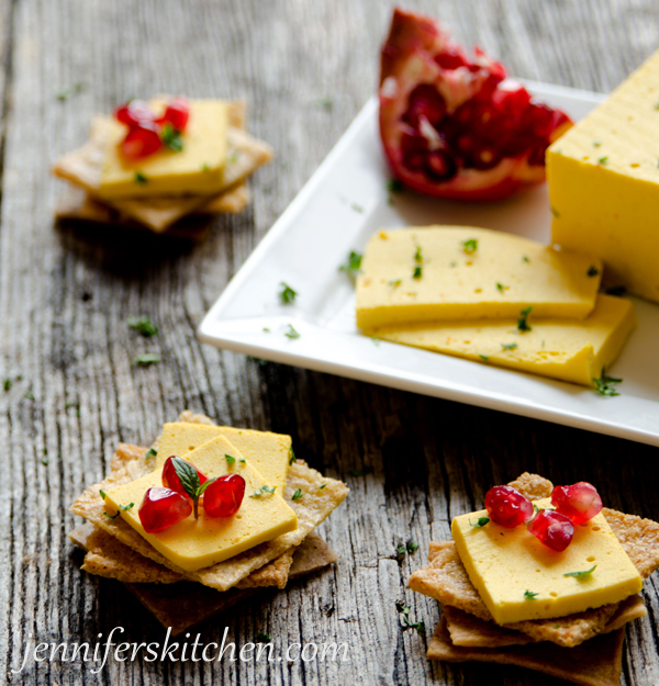 Vegan Sliceable Cheese made from agar