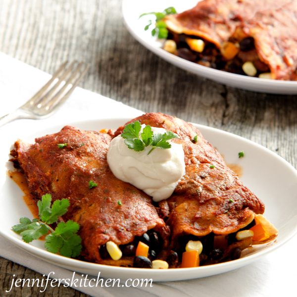 https://jenniferskitchen.com/wp-content/uploads/Enchilada-600x600.jpg