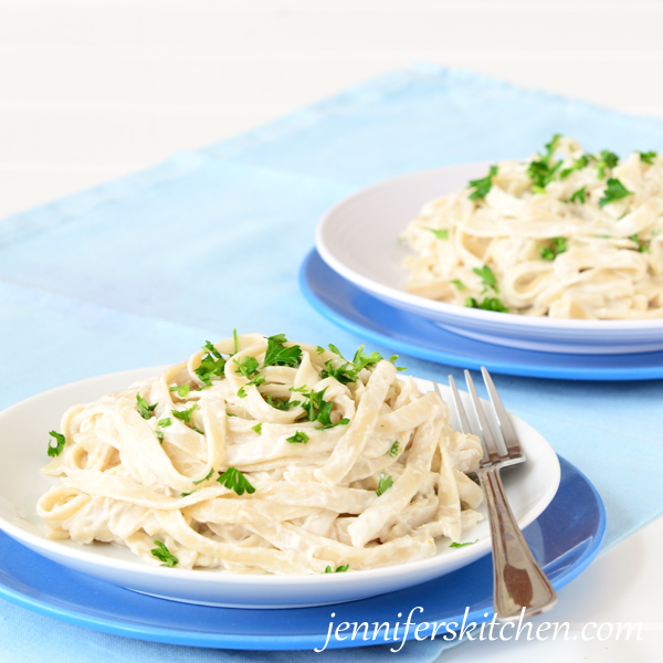 https://jenniferskitchen.com/wp-content/uploads/Fettuccine1.jpg