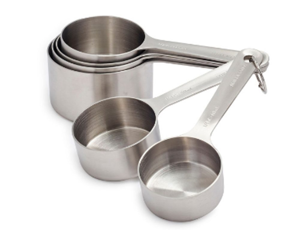 measuring cups to help measure ingredients properly