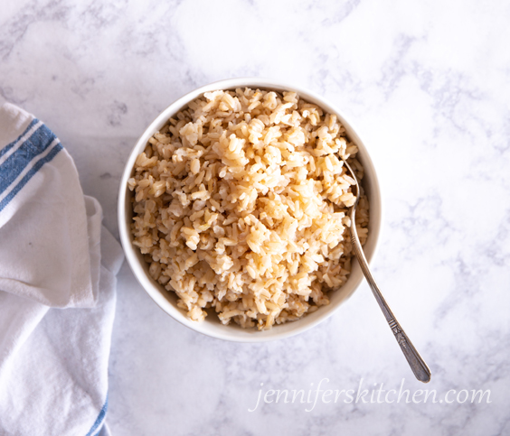 How to Cook Brown Rice in an Instant Pot - JennifersKitchen