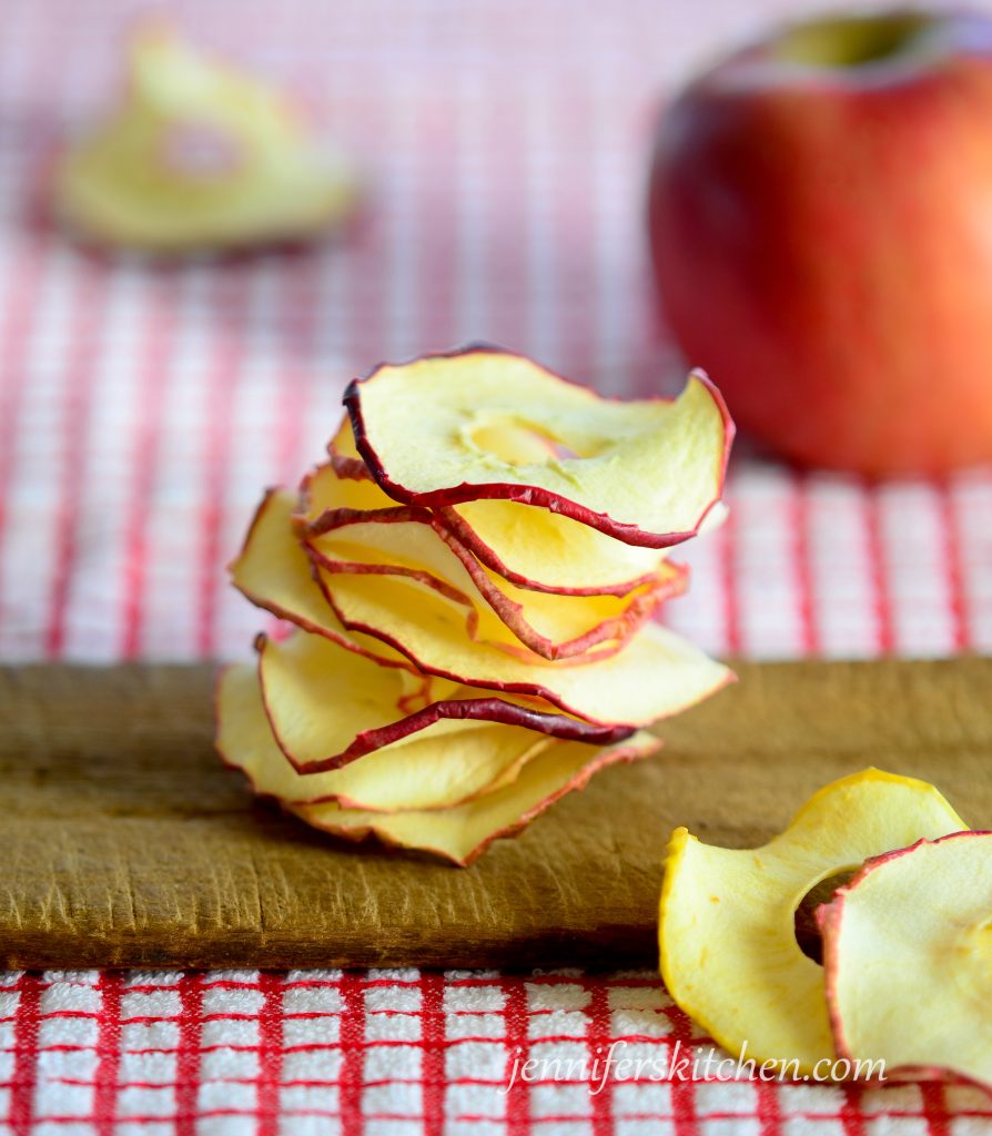 Should you peel apples before you dry them?